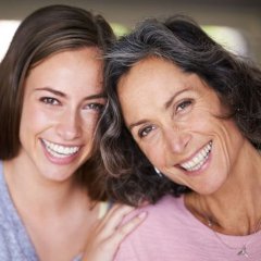 How to Keep a Close Relationship With Your Mom