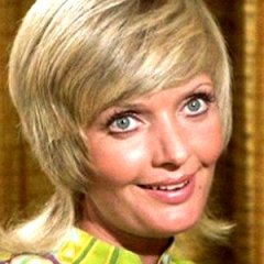 Things From 'The Brady Bunch' You Only Notice as an Adult Things From 'The Brady Bunch' You Only Notice as an Adult