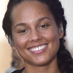 Alicia Keys Reveals Why She Stopped Wearing Makeup