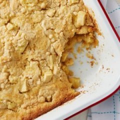 The 3-Ingredient Apple Dump Cake You Need This Fall The 3-Ingredient Apple Dump Cake You Need This Fall
