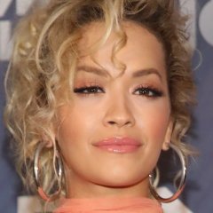 Pop Stars Who Just Don't Get They Clearly Aren't Famous Anymore Pop Stars Who Just Don't Get They Clearly Aren't Famous Anymore