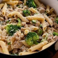 A Healthy, Tasty Chicken and Broccoli-Parmesan Casserole