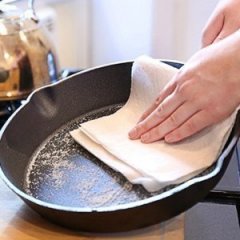 The Right Way to Clean Your Cast Iron Skillet The Right Way to Clean Your Cast Iron Skillet