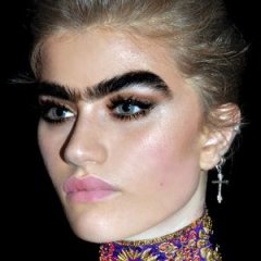 An Epic Unibrow Sets This Insta-Famous Model Apart