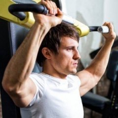10 Tricks For Bigger and Stronger Shoulders