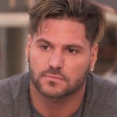 Ronnie Ortiz-Magro Leaves Club with Bloody Face After Jen Fight Ronnie Ortiz-Magro Leaves Club with Bloody Face After Jen Fight
