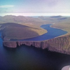 Lake Sorvagsvatn of Faroe Islands is a Massive Optical Illusion Lake Sorvagsvatn of Faroe Islands is a Massive Optical Illusion