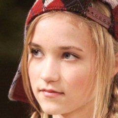 Lilly From 'Hannah Montana' is a Grown Woman Now and Gorgeous Lilly From 'Hannah Montana' is a Grown Woman Now and Gorgeous