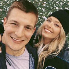 Meet Rob Gronkowski's Sports Illustrated Model Girlfriend Meet Rob Gronkowski's Sports Illustrated Model Girlfriend
