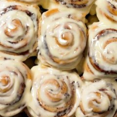 The Real Reason Why Cinnabon's Cinnamon Rolls Are So Delicious The Real Reason Why Cinnabon's Cinnamon Rolls Are So Delicious