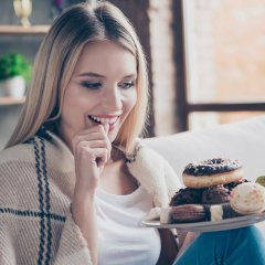 This Surprising Hack Could Help You Eat 30% Fewer Calories This Surprising Hack Could Help You Eat 30% Fewer Calories