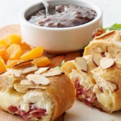 Dublin Cheeseboard-Stuffed Appetizer Bread Dublin Cheeseboard-Stuffed Appetizer Bread
