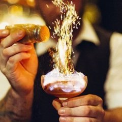 Bartenders Reveal Exactly How Much You Should Tip on a Drink Bartenders Reveal Exactly How Much You Should Tip on a Drink