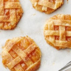 Here's a New Way to Enjoy Caramel Apple Pie Flavor Here's a New Way to Enjoy Caramel Apple Pie Flavor