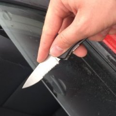 How to Sharpen a Knife Using Your Car Window How to Sharpen a Knife Using Your Car Window