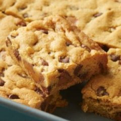 Chocolate Chip-Caramel-Pudding Cookie Bars