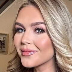 Australian mom Evie Leana joins daughter on OnlyFans, claps back ...