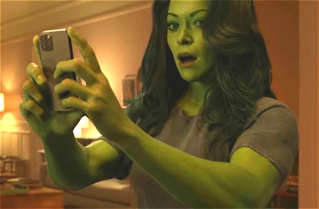 She-Hulk's Smartphone Lockscreen Is One Of The Funniest Marvel Easter Eggs Yet