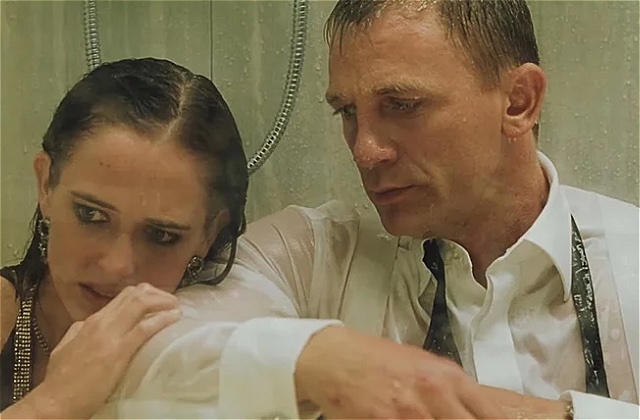 Daniel Craig Put His Foot Down For Casino Royale's Most Powerful Moment