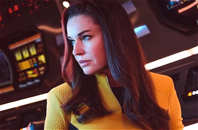 Rebecca Romijn Insisted On Wearing A Starfleet Dress On Strange New 